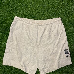 Vintage Nike Men's Light Gray Athletic Shorts size large